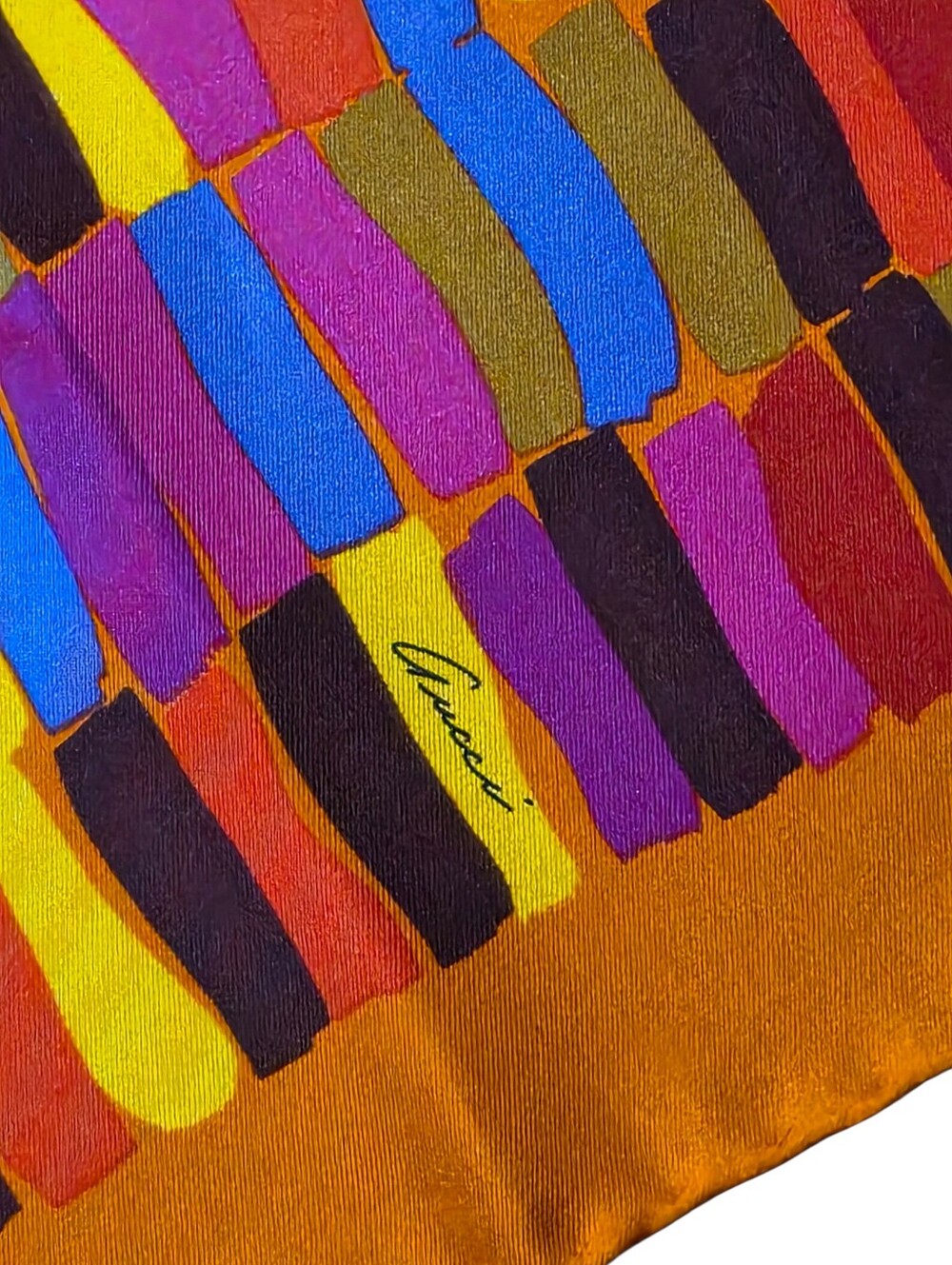 GUCCI SCARF - Picture 6 of 15